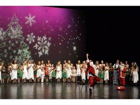 A Merry Celtic Christmas @ Cowichan Performing Arts Centre Dec 5 2015 - Jun 25th @ Cowichan Performing Arts Centre