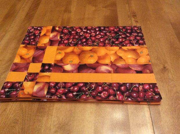 Placemats - Cherries (4) by 
Della Cronkrite