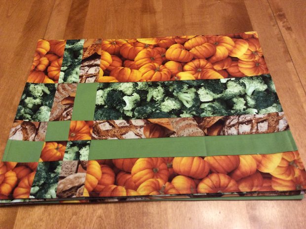 Placemats - Pumpkins (4) by 
Della Cronkrite