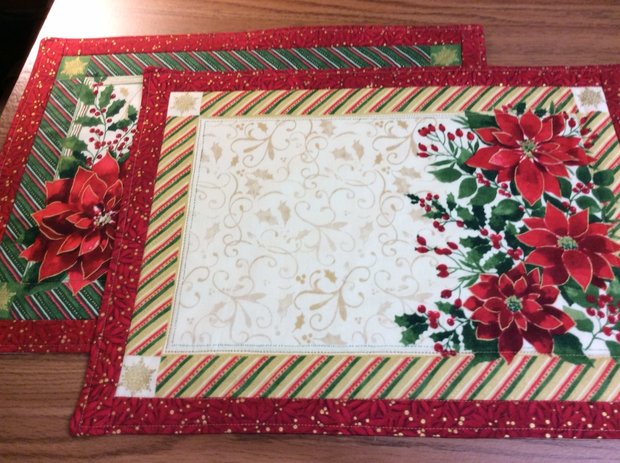 Placemats - Poinsettia (4) by 
Della Cronkrite