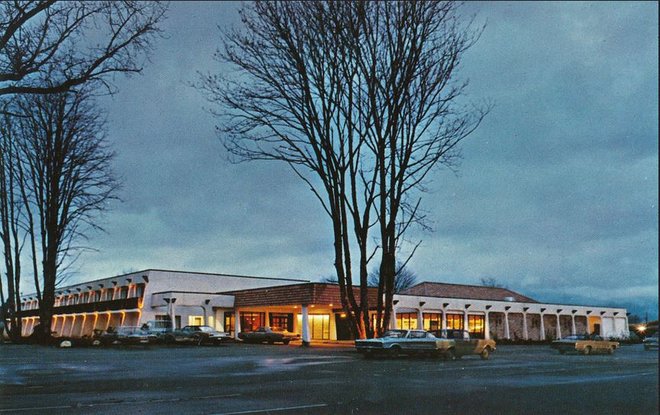 Profile Image: Village Green Inn