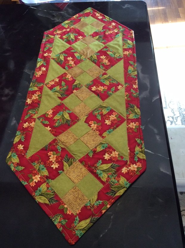 Christmas Runner by 
Della Cronkrite
