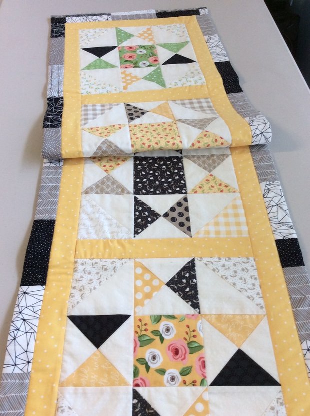 Table Runner - Farmers Daughter by 
Della Cronkrite