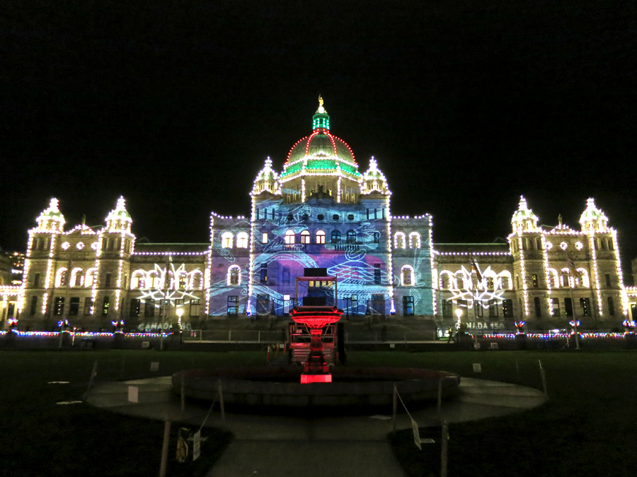 Parliament Building Projections NYE2017 by 
Luke Ramsey, Interarts