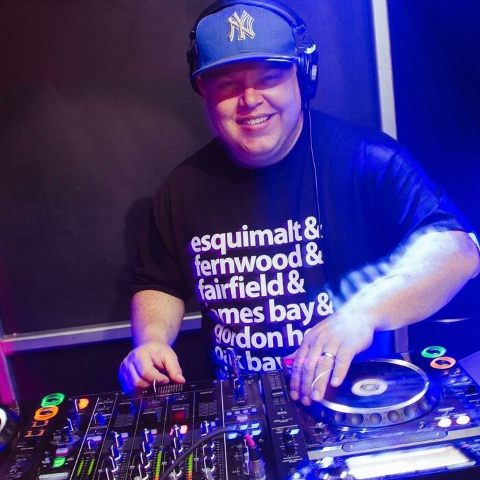 Profile Image: Clinton Walford
 "DJ Clinton"