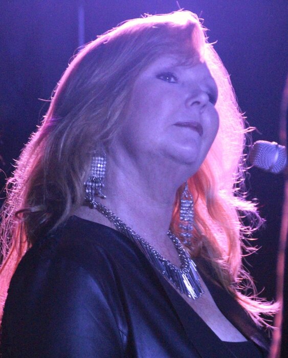 Profile Image: Rhonda Aikin