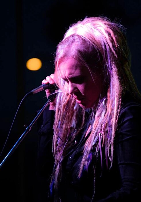 Profile Image: Lori Paul