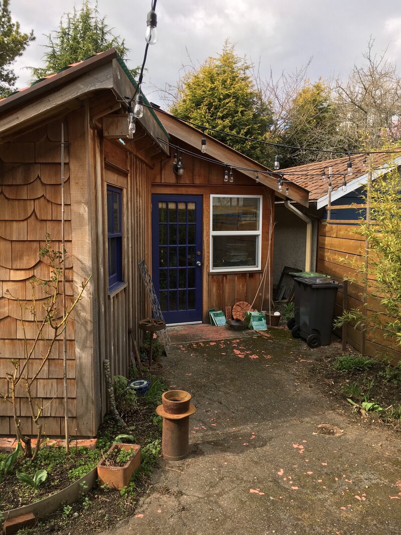 open studio day at bread and butter tiles: Rosemary Murray @ 940 Dunsmuir Road Victoria B.C. V9A 5C3 May 7 2017 - Jun 3rd @ 940 Dunsmuir Road Victoria B.C. V9A 5C3