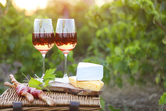 Averill Creek Vineyard Open House & Spring Wine Release!: Oliver Swain @ Averill Creek Vineyard May 5 2019 - Jun 4th @ Averill Creek Vineyard