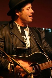 Music in the Bay presents: Barney Bentall & The Grand Cariboo Opry @ Saanichton Friendship Community Church Nov 23 2012 - May 6th @ Saanichton Friendship Community Church