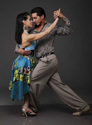 Beginner Argentine Tango Intensive: Julia Gorin, Jonatan Aguero @ Martin Batchelor Gallery Apr 30 2017 - May 1st @ Martin Batchelor Gallery