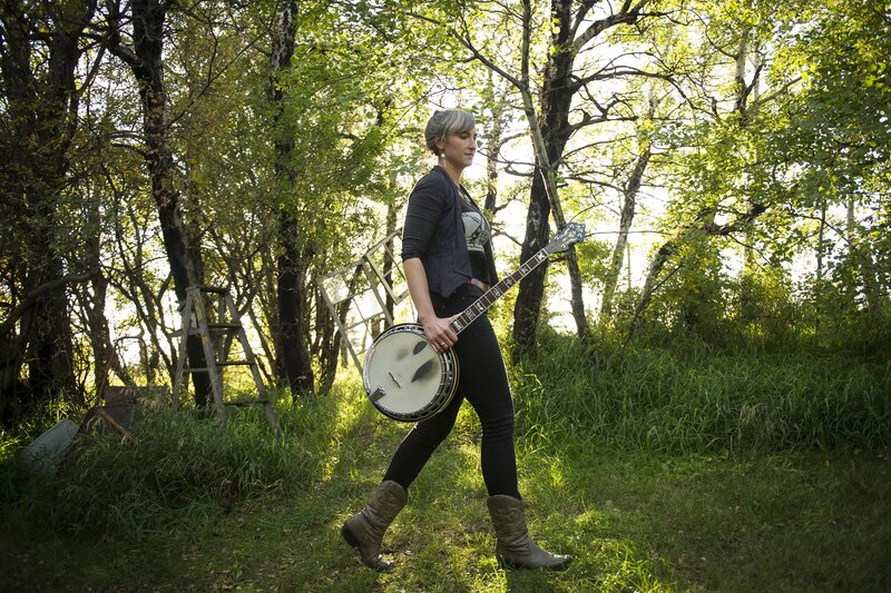 Sunday Sessions: Bluegrass & Folk: Eliza Mary Doyle , Jayne Trimble @ Cafe deux Soleils Oct 23 2016 - May 6th @ Cafe deux Soleils