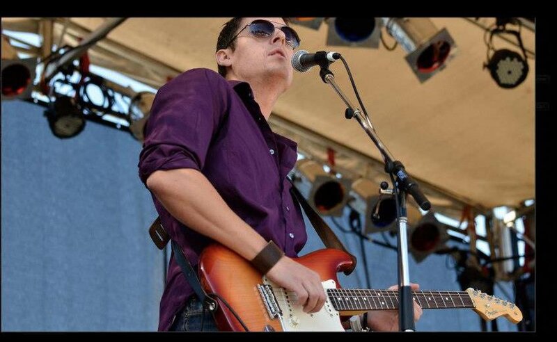 Canada Day with Aaron Wood: Aaron Wood Trio @ Lacey-Lou Tapas Lounge Jul 1 2014 - May 7th @ Lacey-Lou Tapas Lounge