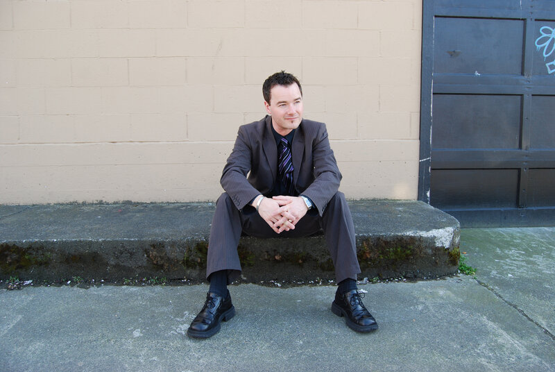 Damian Graham Trio: Damian Graham @ Willows Beach Park Aug 20 2014 - May 6th @ Willows Beach Park