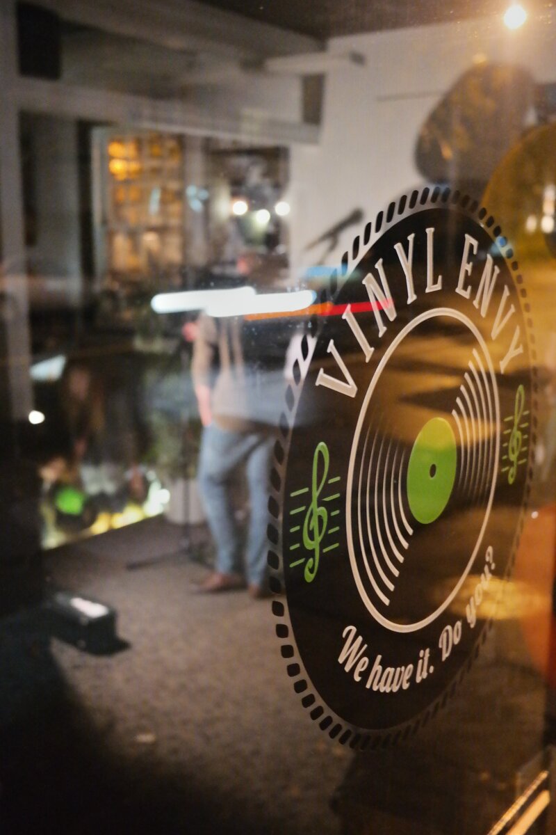 Acoustic Sundays: Jonathon Russell, Musa Heinen @ Vinyl Envy Dec 31 1969 - Jun 7th @ Vinyl Envy