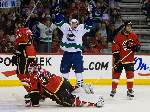 Soprano's Bus Trip: Canucks Vs. Flames @ Soprano's Apr 6 2013 - Jun 6th @ Soprano's