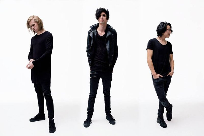 Bed of stars, FRANKIE, POOR TRAITS @ The Biltmore Cabaret Dec 2 2015 - May 9th @ The Biltmore Cabaret