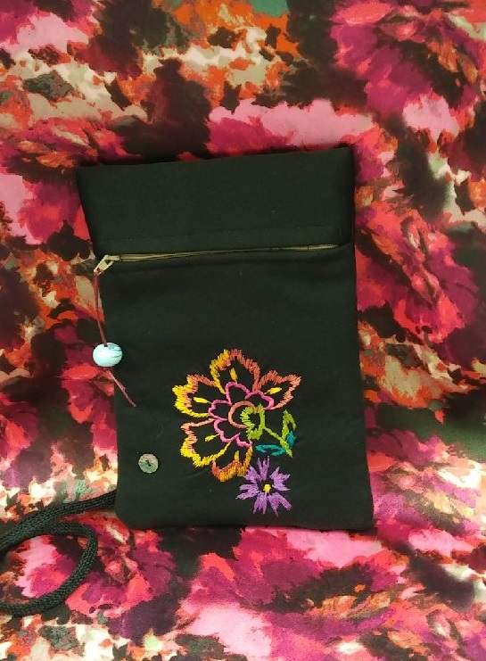 Beautiful Fabrics: Sandra Holmes @ Imagine That! Artisans' Designs Apr 30 2021 - Jun 4th @ Imagine That! Artisans' Designs