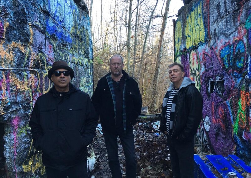 "trio " Plays the Police: Billy Mendoza, Andreas Schuld, Phil Robertson @ Blue Frog Studios Aug 24 2018 - May 1st @ Blue Frog Studios