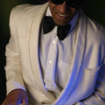 Ray Charles Spirit of Christmas with: Mike Henry, Jen Lewin, Nino Depasquall, Krystal Desantos, Derry Burn, Dave Say @ Blue Frog Studios Dec 2 2017 - Apr 30th @ Blue Frog Studios