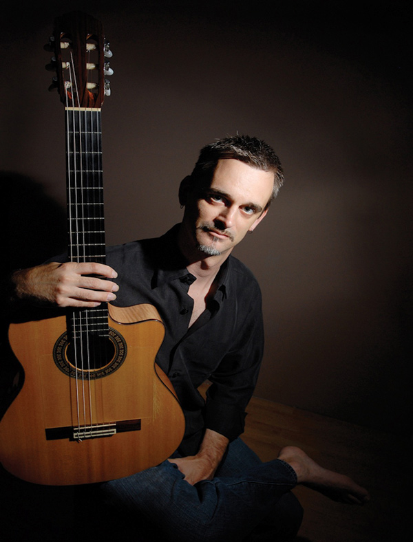CHRISTMAS LATIN STYLE - GUITARRAS NAVIDENAS: Doug Towle, Peter Davyduck, Lyndon Dewitt @ Blue Frog Studios Dec 5 2015 - May 27th @ Blue Frog Studios