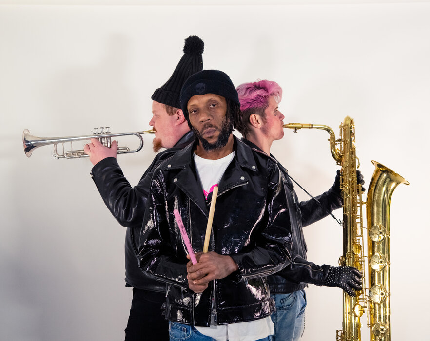 Profile Image: Too Many Zooz