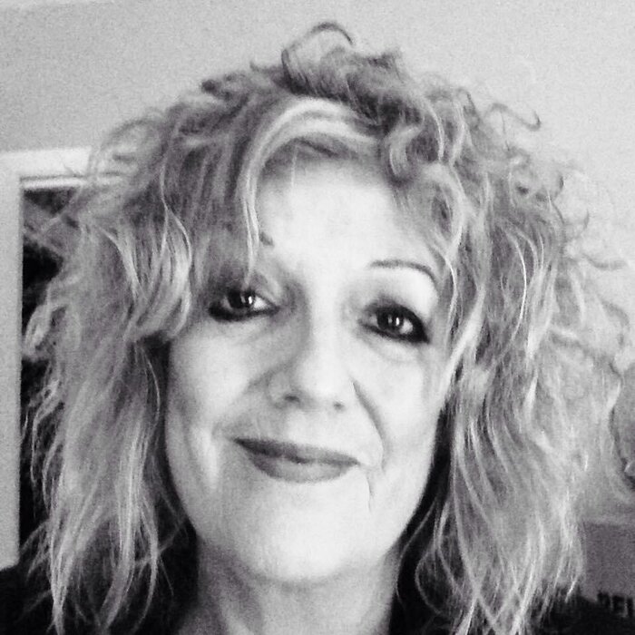 Profile Image: Paula Rose 