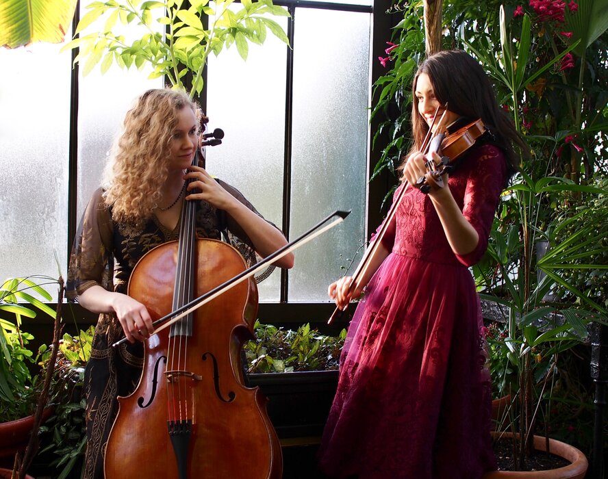 Profile Image: Jocelyn Pettit & Ellen Gira