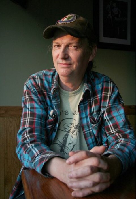 Profile Image: Scott Henderson