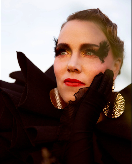 Emma Cook - Jun 11th @ Hotel Wolfe Island