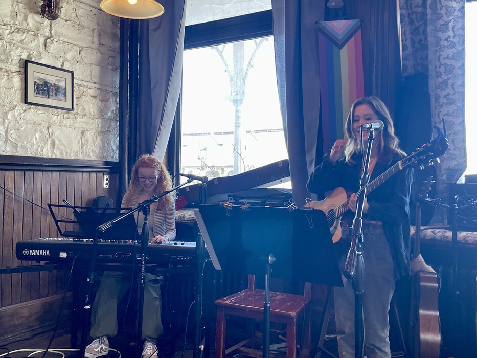 Profile Image: Clara Smallman and Sarah Zanibbi