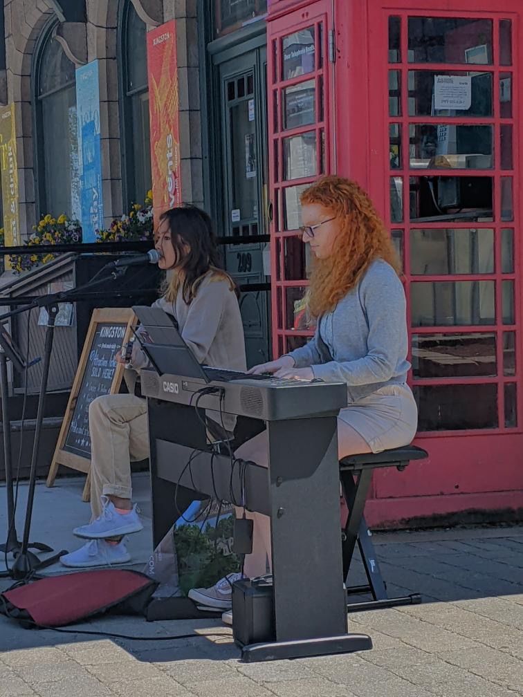 Acoustic Set: Clara Smallman, Sarah Zanibbi @ Chit Chat Caf&eacute; Jul 14 2023 - May 8th @ Chit Chat Caf&eacute;