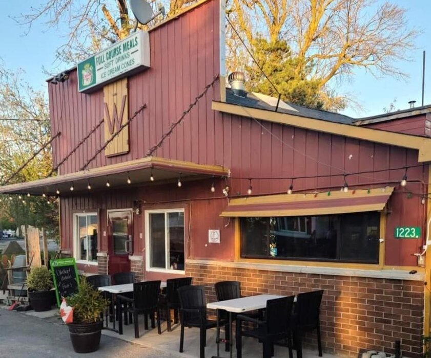 Profile Image: The Wolfe Island Pub & Pizzeria