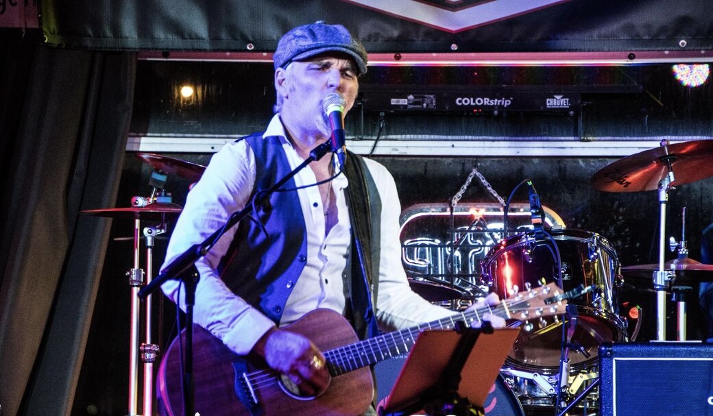 Profile Image: Doug van der Horden