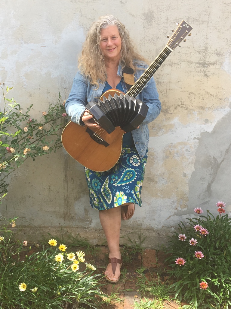 Sunday Night Folk - Jun 5th @ Sons of Norway