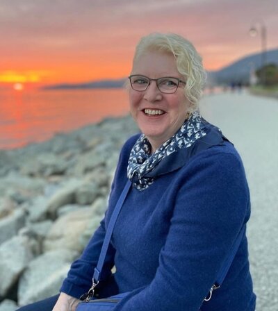 Profile Image: Maureen Coles