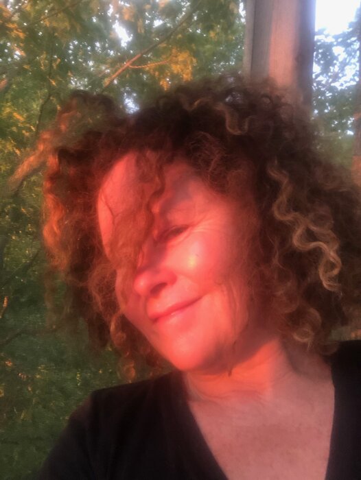 Profile Image: Ellen Hamilton