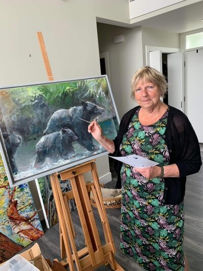 Profile Image: Jocelyn West