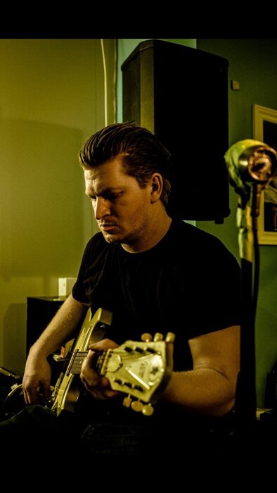 Profile Image: Buck Tingley