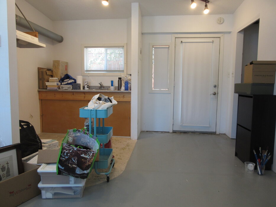 Profile Image: Studio for rent
