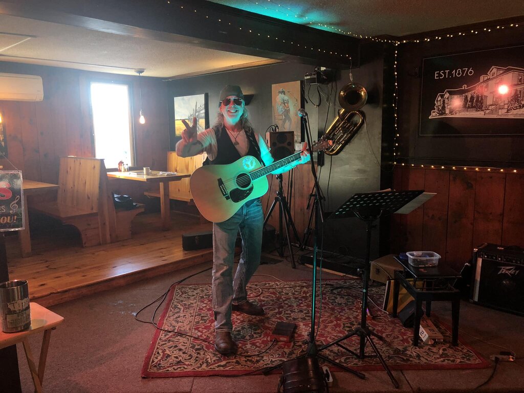 After 50 years, Matt Dickson still rocks with youthful enthusiasm