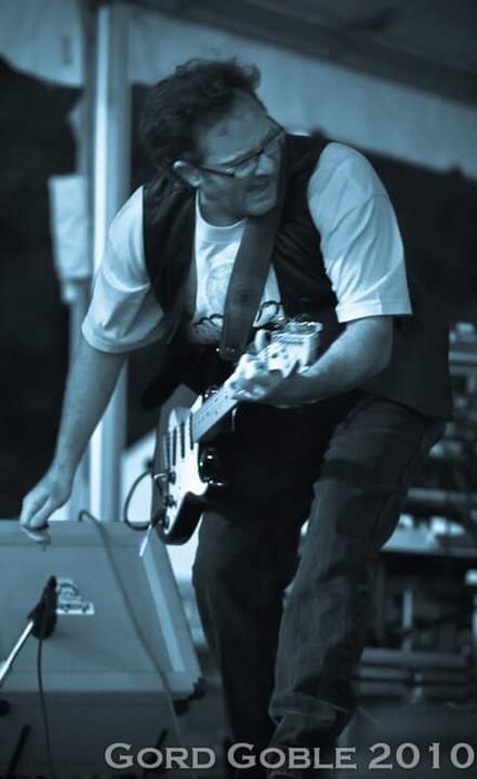 Profile Image: Jonny and The Kingbees