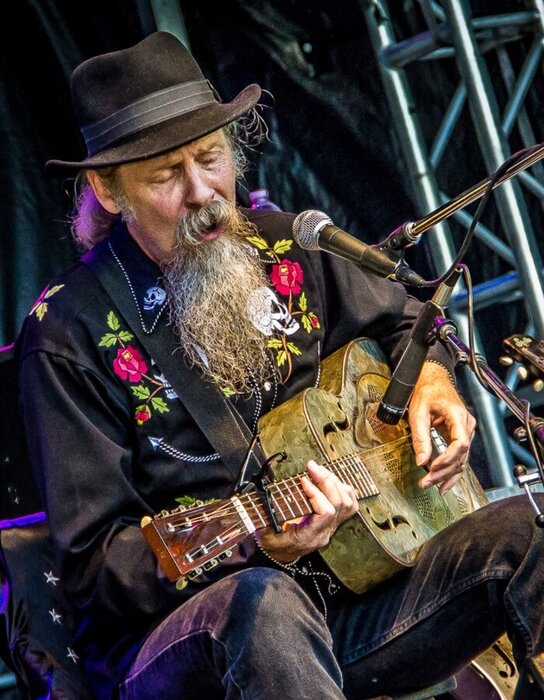 Profile Image: Doc MacLean