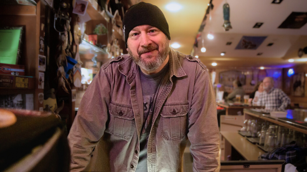 Jay Smith brings Nashville north with The Buckle