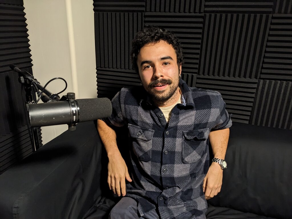 Serious about silly: Kingston musician-comedian Logan Brown