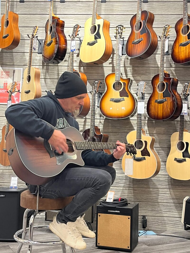 Doug van der Horden @ Raxx Bar & Grill Jan 9 2025 - May 7th @ Raxx Bar & Grill