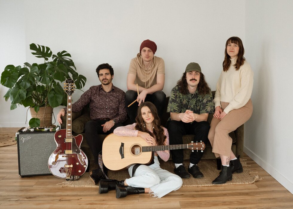 Profile Image: Kaeley Jade Band