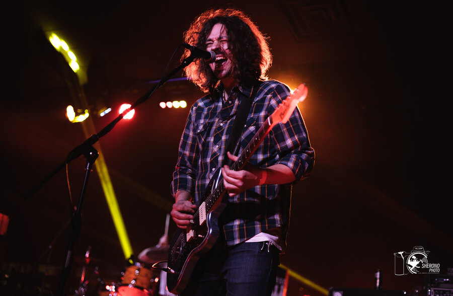 Tom Juhas pulls alt-rock out of its grunge hole