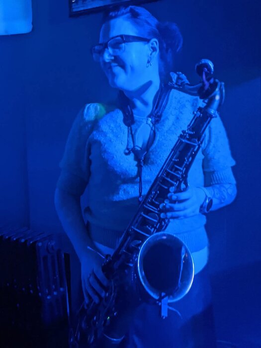 Profile Image: Laura Richards