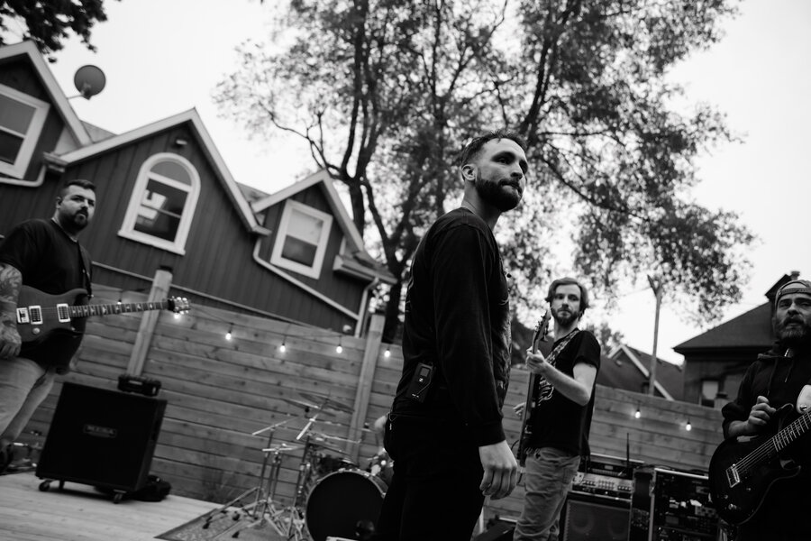 Skateboarding and live music? Yes, please!